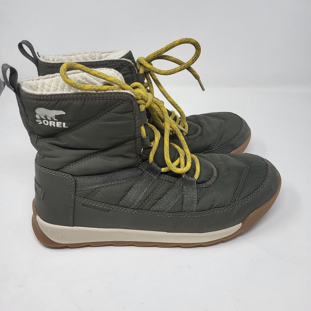 Sorel Women Size 10 Green Whitney II Short Lace Alpine Tundra Boots Waterproof